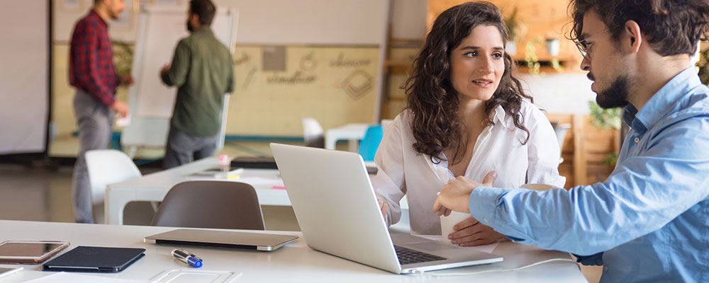 Building a strong online presence to attract and retain customers
